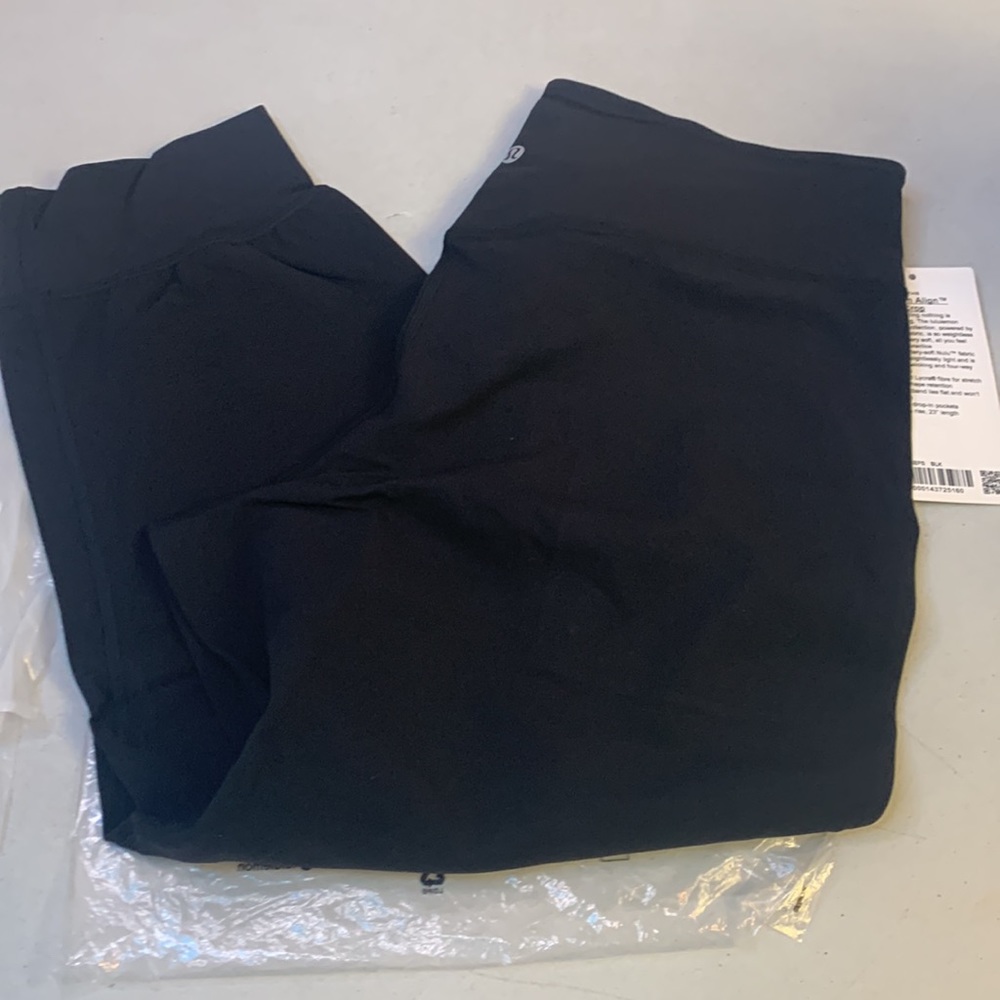 lululemon Align™ Jogger Crop Black Size 12 - Picture 10 of 12